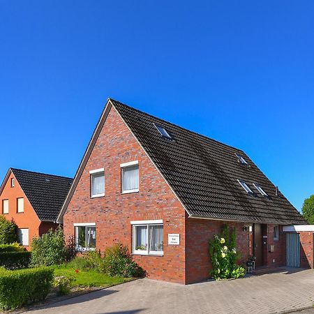 Ferienwohnung Im Haus Weinstock Esens Buitenkant foto