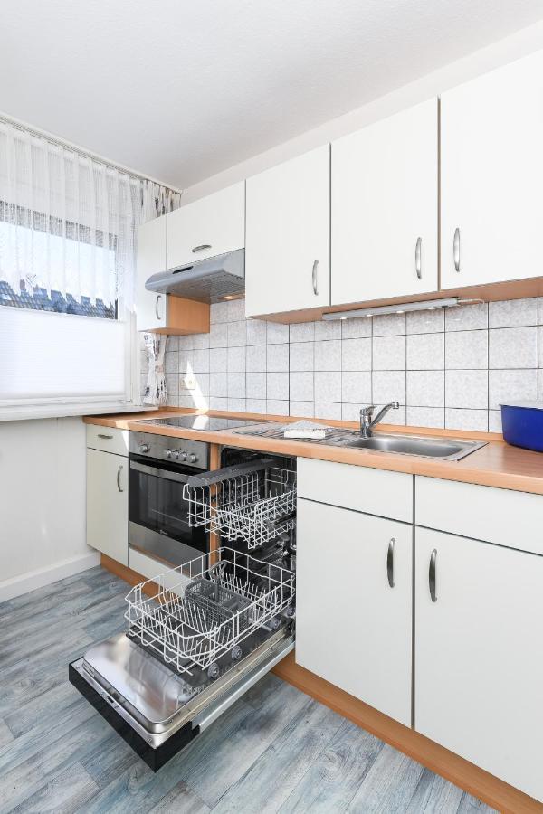 Ferienwohnung Im Haus Weinstock Esens Buitenkant foto